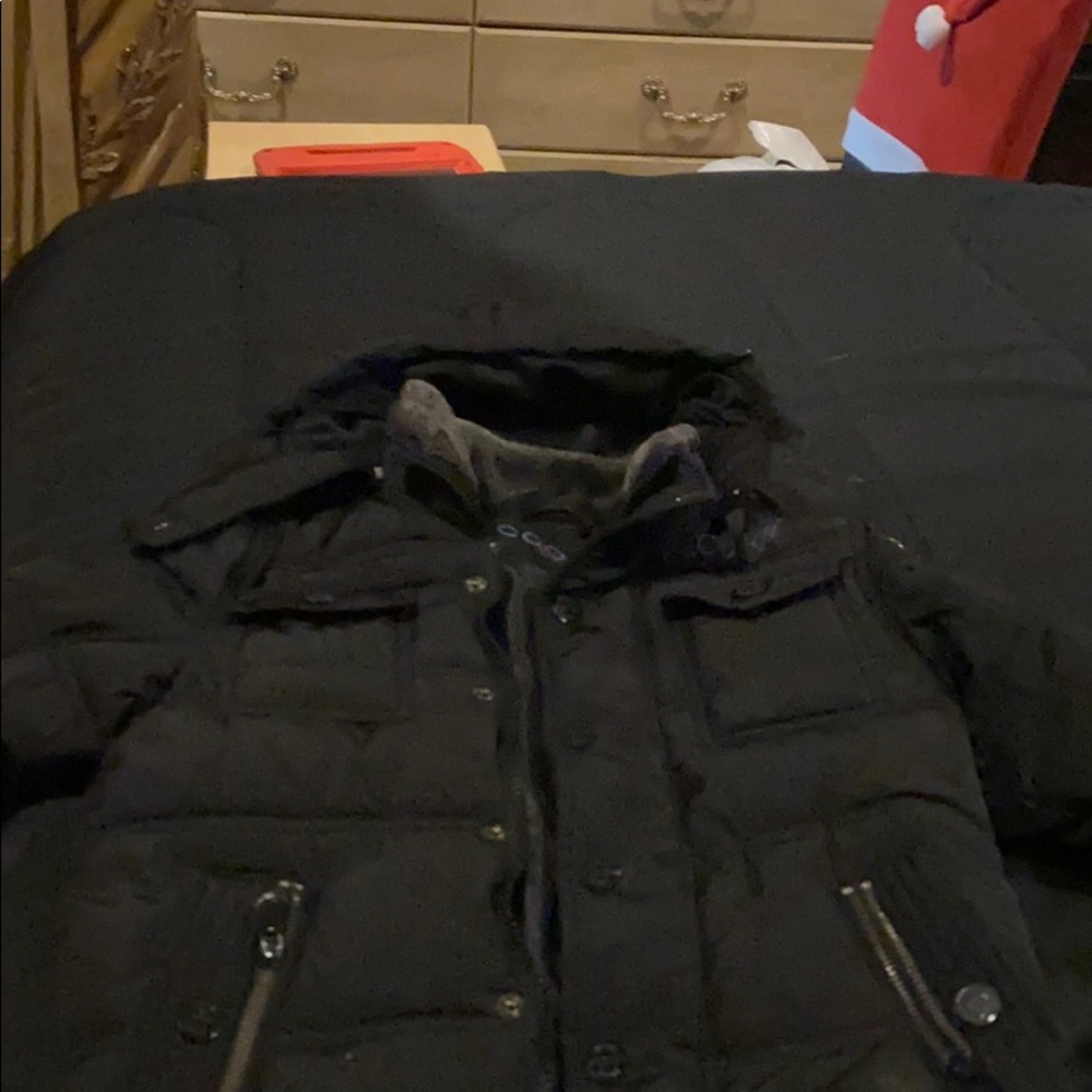 Boys coogi coat size 4